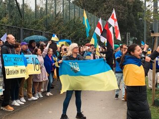 Украинцы в Бельгии потребовали увеличить военную помощь Украине