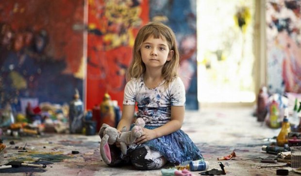 Семилетнюю австралийскую художницу сравнивают с Пикассо (фото)