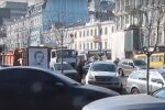 Киевлянка с банкой краски эпично отомстила бывшему: мужчины, прячьте машины