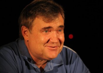 Помер спортивний коментатор Юрій Розанов: озвучував найкращі футбольні та хокейні матчі