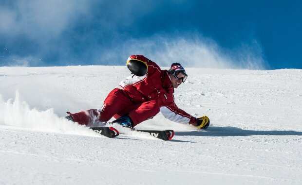 Как научиться кататься на лыжах: для начинающих