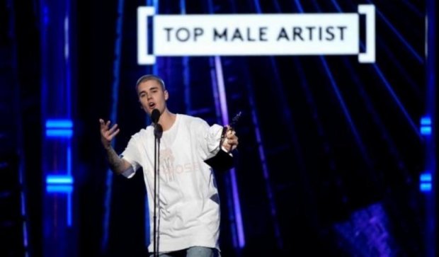 Бибер, Адель и другие победители Billboard Music Awards