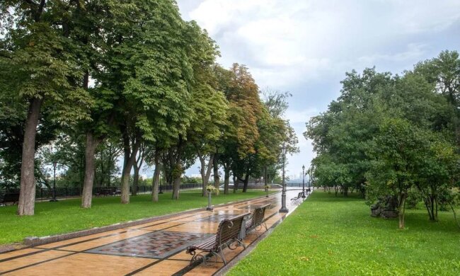 Весна, дощ, фото із соцмереж