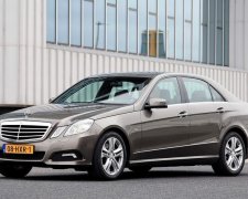 Голова Полтавщини виділив заступнику "гуманітарний" Mercedes