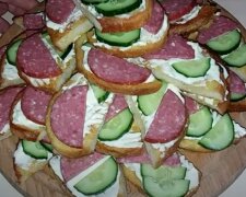 Бутерброды с колбасой, скриншот: Youtube