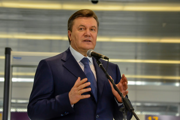 Маєток Януковича пішов по руках: кому дістанеться ласий шматок "легітимного"