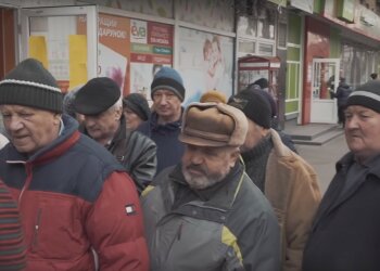 пенсионеры, скриншот из видео