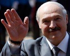 Лукашенко отказался размещать в Беларуси российскую авиабазу