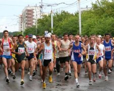 Міністр охорони здоров'я помер на марафоні