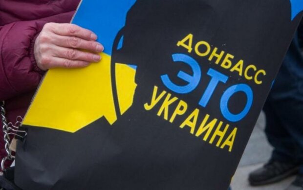 Закон про реінтеграцію Донбасу простими словами: підводні камені і плюси документа