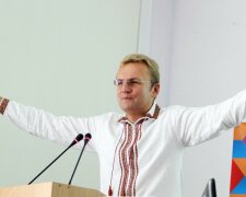 Садовий анонсував нові суми в платіжках за воду та опалення: "Мені подобаються низькі тарифи, але..."