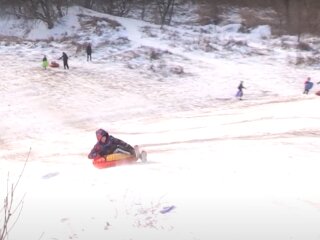 Спуск с горки, скриншот с видео