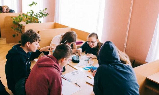 Математичні гуру: українські школярі забрали купу медалей на складному конкурсі