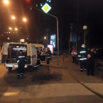 У Києві згорів старовинний будинок