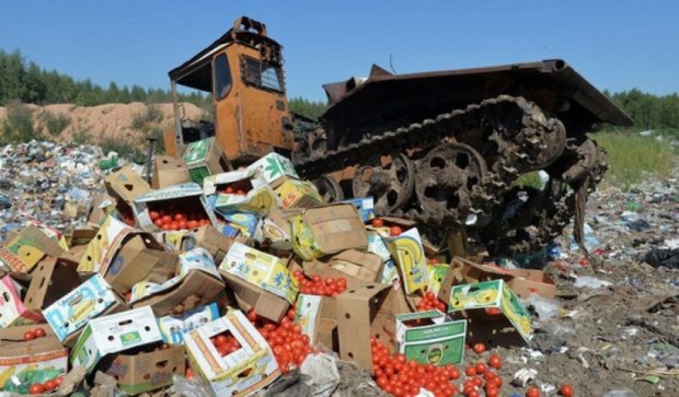 У Криму "поховали" чотири тонни європейських овочів