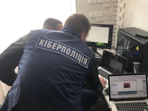 Кіна не буде: кіберполіція закрила популярні онлайн-кінотеатри, українці лютують