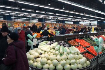 продуктовий магазин, скріншот з відео