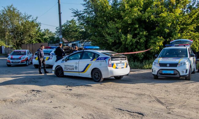 В Днепре на детской площадке нашли окоченевший труп: копы подозревают самое страшное