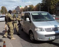 Разгул коррупции в Минобороны изобразили одной карикатурой 