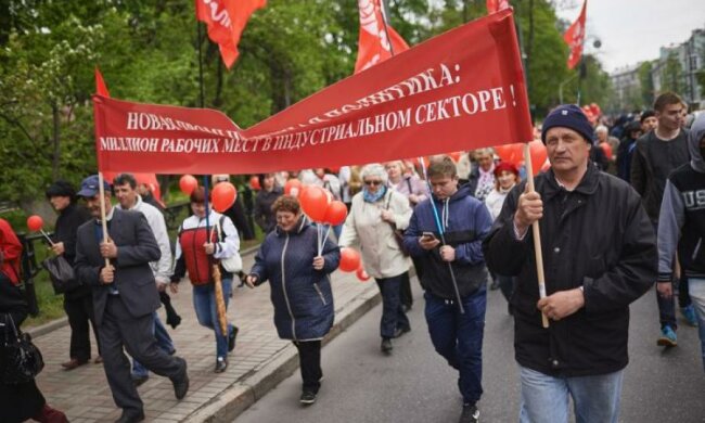 Первомай в Одессе превратился в курятник: фото
