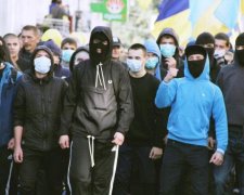 Шафа, Шрек, Криса: в мережі нарешті викрили головного тітушку Майдану