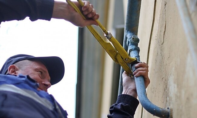 Обслуговування газових труб, скріншот: YouTube