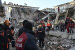 Землетрус вразив дві країни, загинули дорослі і діти, тисячі домівок у руїнах