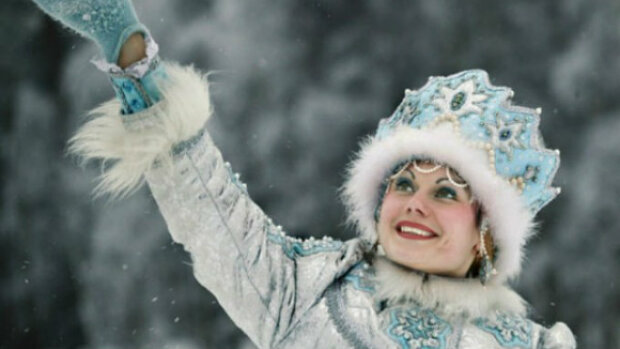 Звідки з'явилася Снігуронька і хто її батьки? Теорії появи новорічного персонажа в народі