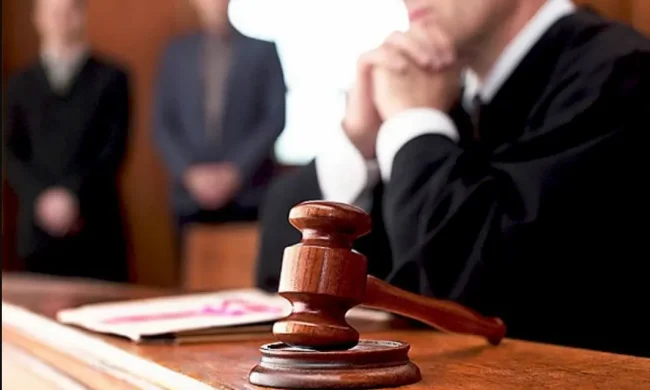 Суд скасував стягнення 239 тис. грн переплати пенсії