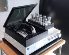 Крутіше за батон Януковича: Sennheiser покаже навушники за мільйон