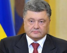 Порошенко привітав Грузію з Днем незалежності