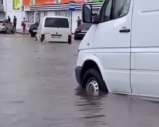 Наслідки злив, кадр з відео