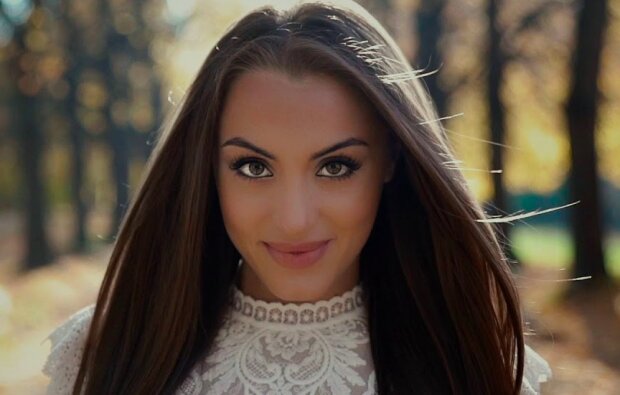 "Мисс Украина" Маргарита Паша в мини-бикини покорила Бали: "Деньки в раю"