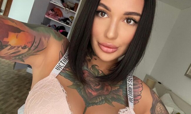 Адель Асанті, фото з Instagram