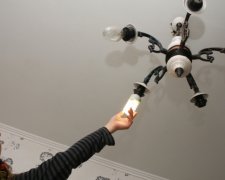 Укренерго змінила тарифи на світло власникам трьохзонних лічильників