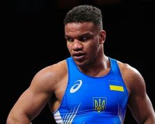 Український переможець Олімпіади - 2020 в Токіо Жан Беленюк розповів про серйозну травму, яку отримав за три тижні: виступав зі знеболюючими