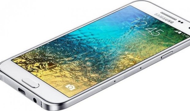  Samsung працює над смартфоном з двома ОС
