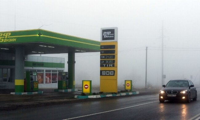 Знеструмлений Крим в паніці: немає бензину (фото)