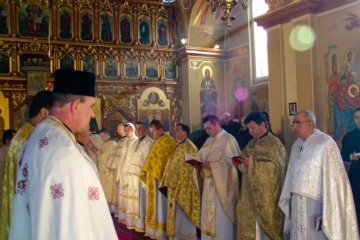 Все в крови: на Закарпатье изверги жестоко избили пожилого священника