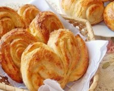 Самые ароматные плюшки с топленым маслом и сахаром