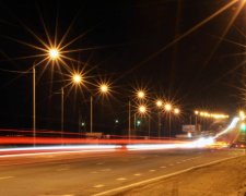 Аварійну ділянку траси Київ-Чоп освітили сучасними ліхтарями