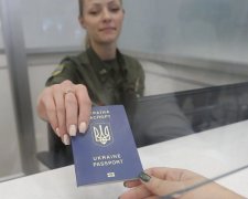 В Украине упростили получения гражданства иностранцам: чем чреват указ Зеленского