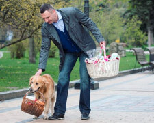 Кличко показал киевлянам самого милого прихожанина: "С Пасхой!"