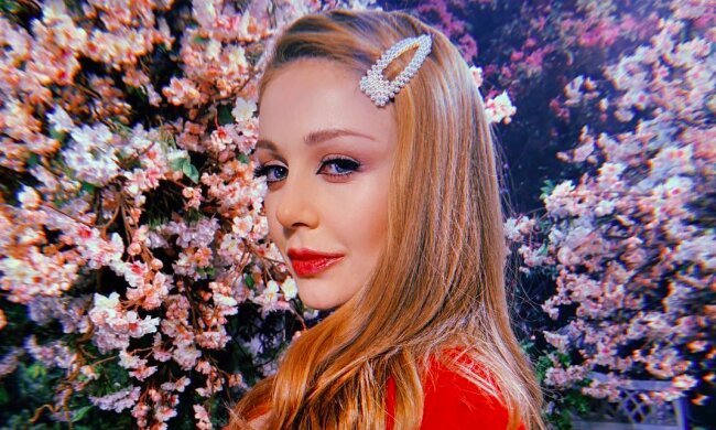 Кароль показала сочные формы в мини-бикини, устоять невозможно: "Сними и его!"