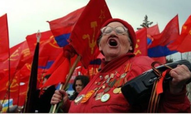 Коммунисты в Крыму пожаловались Путину на отсутствие туристов