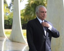 Президенту Бразилії заважають жити привиди