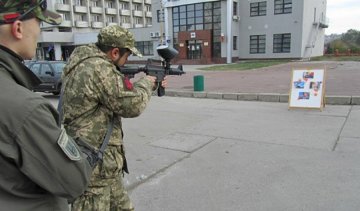 Сумчани під самогон "розстріляли" Путіна (фото)