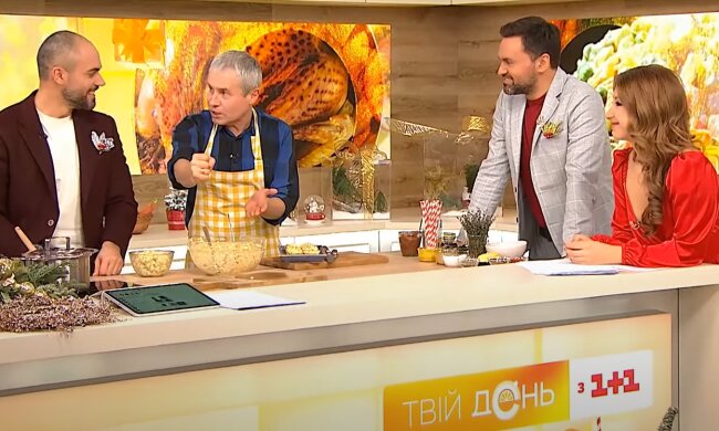 Константин Грубич приготовил праздничный ужин, скриншот