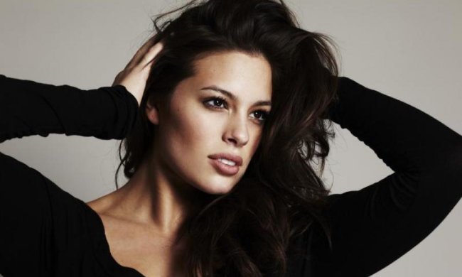 Модель-пампушка перетворилася на леопарда