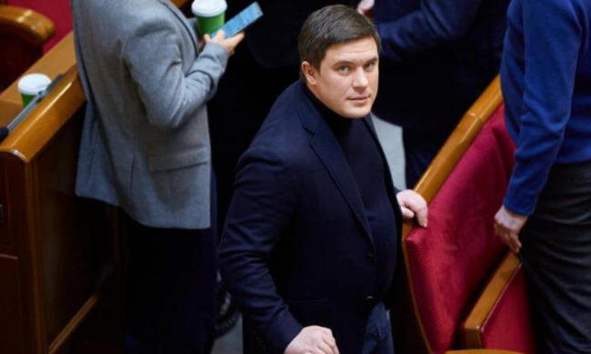 Нардеп Тарасов получил 23 млн дохода за год: большая часть – подарки от отца в розыске